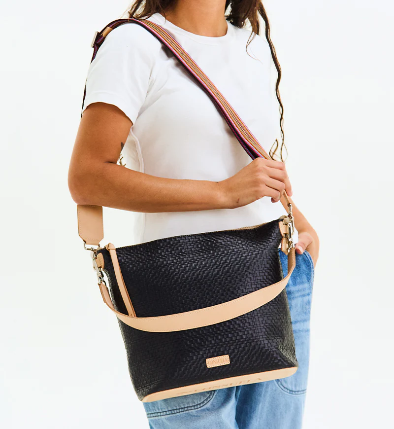 Amy Hobo - Image 7