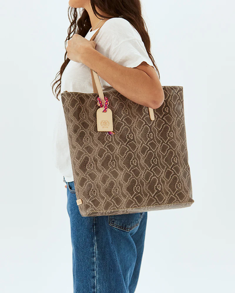 Dizzy Market Tote - Image 8